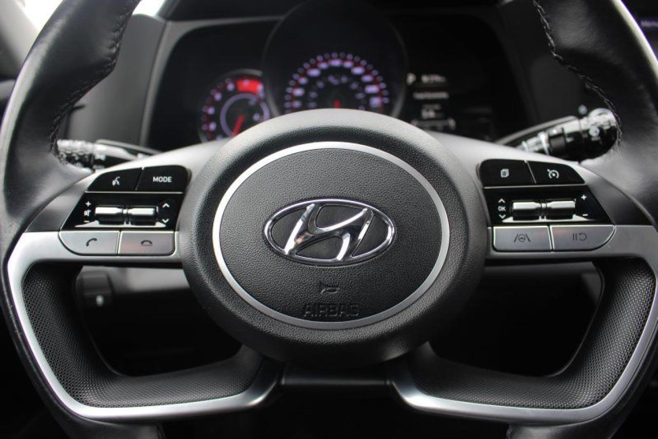 2023 Hyundai Elantra Preferred*Heated Seats*CarPlay*Rear Cam*FWD Photo