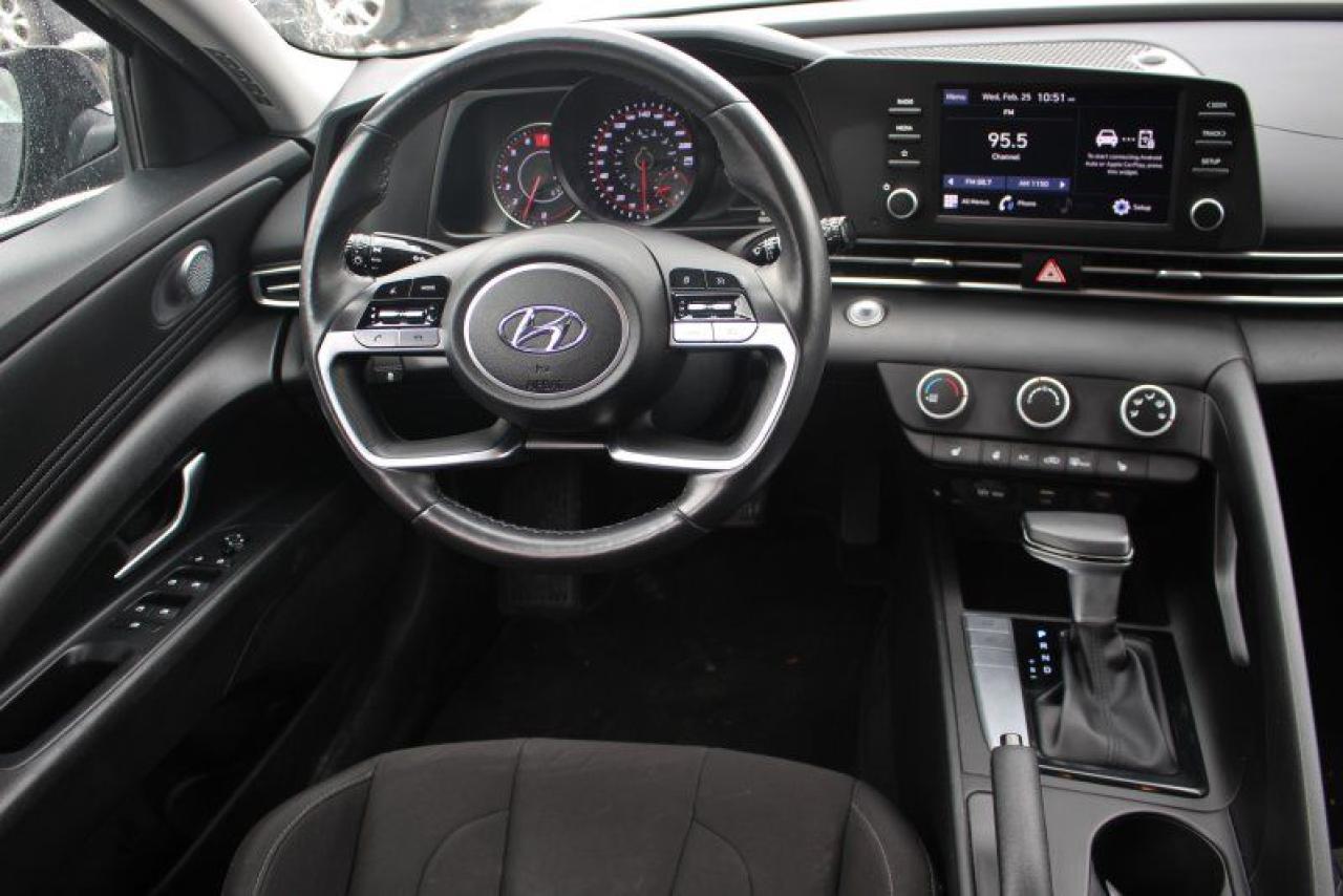 2023 Hyundai Elantra Preferred*Heated Seats*CarPlay*Rear Cam*FWD Photo
