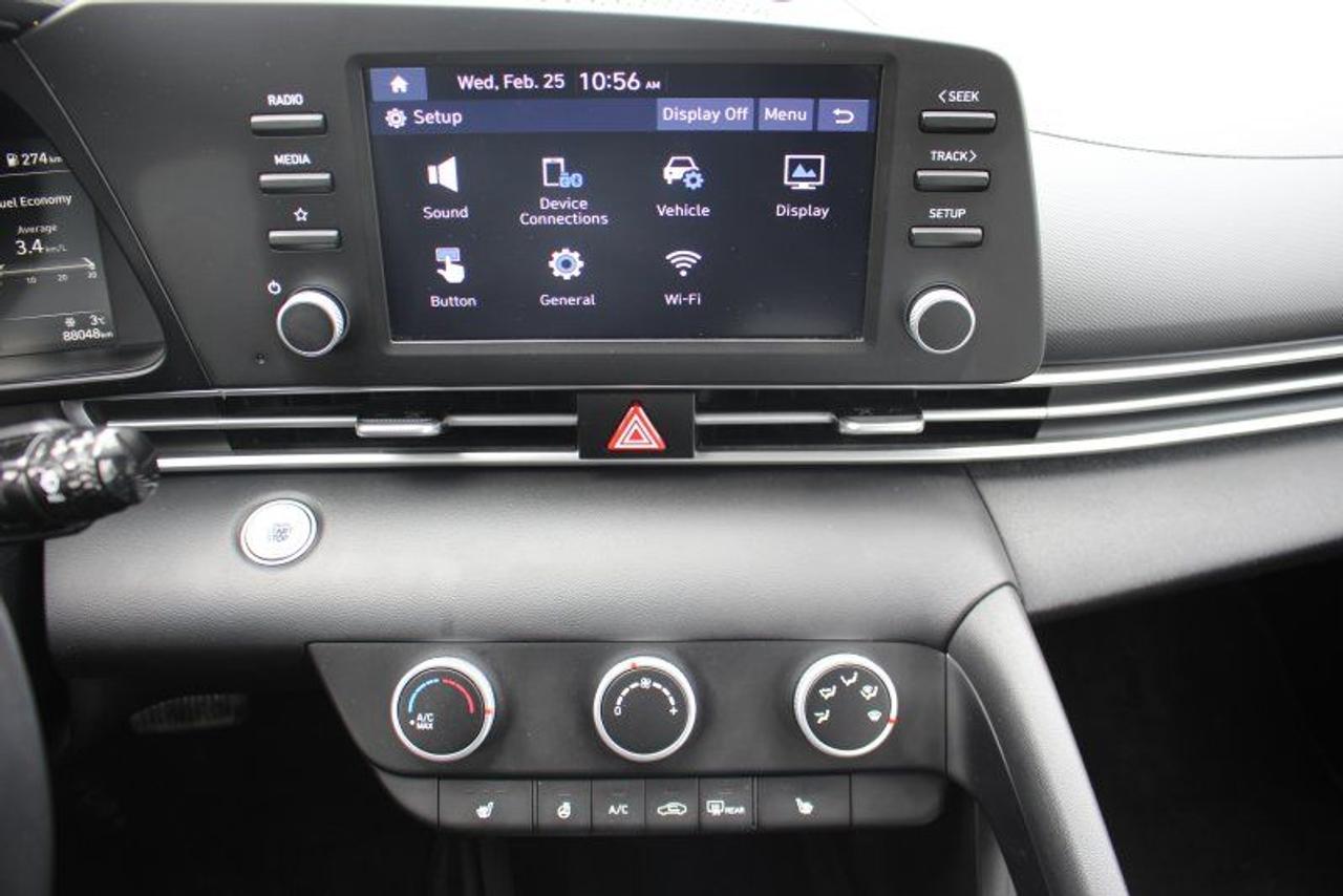 2023 Hyundai Elantra Preferred*Heated Seats*CarPlay*Rear Cam*FWD Photo