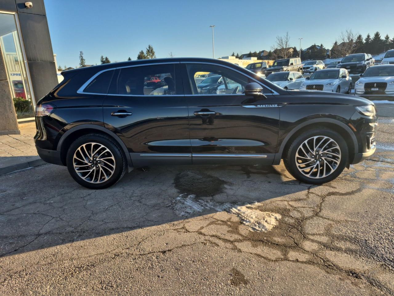 2019 Lincoln Nautilus AWD, RESERVE, TECH PACK, DRIVER PACK, LOCAL TRADE! Photo