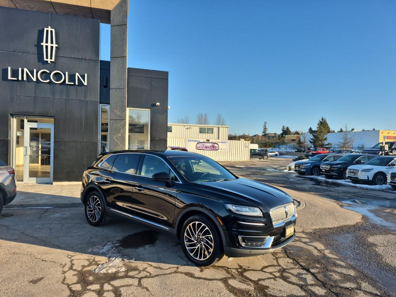 2019 Lincoln Nautilus AWD, RESERVE, TECH PACK, DRIVER PACK, LOCAL TRADE! Photo