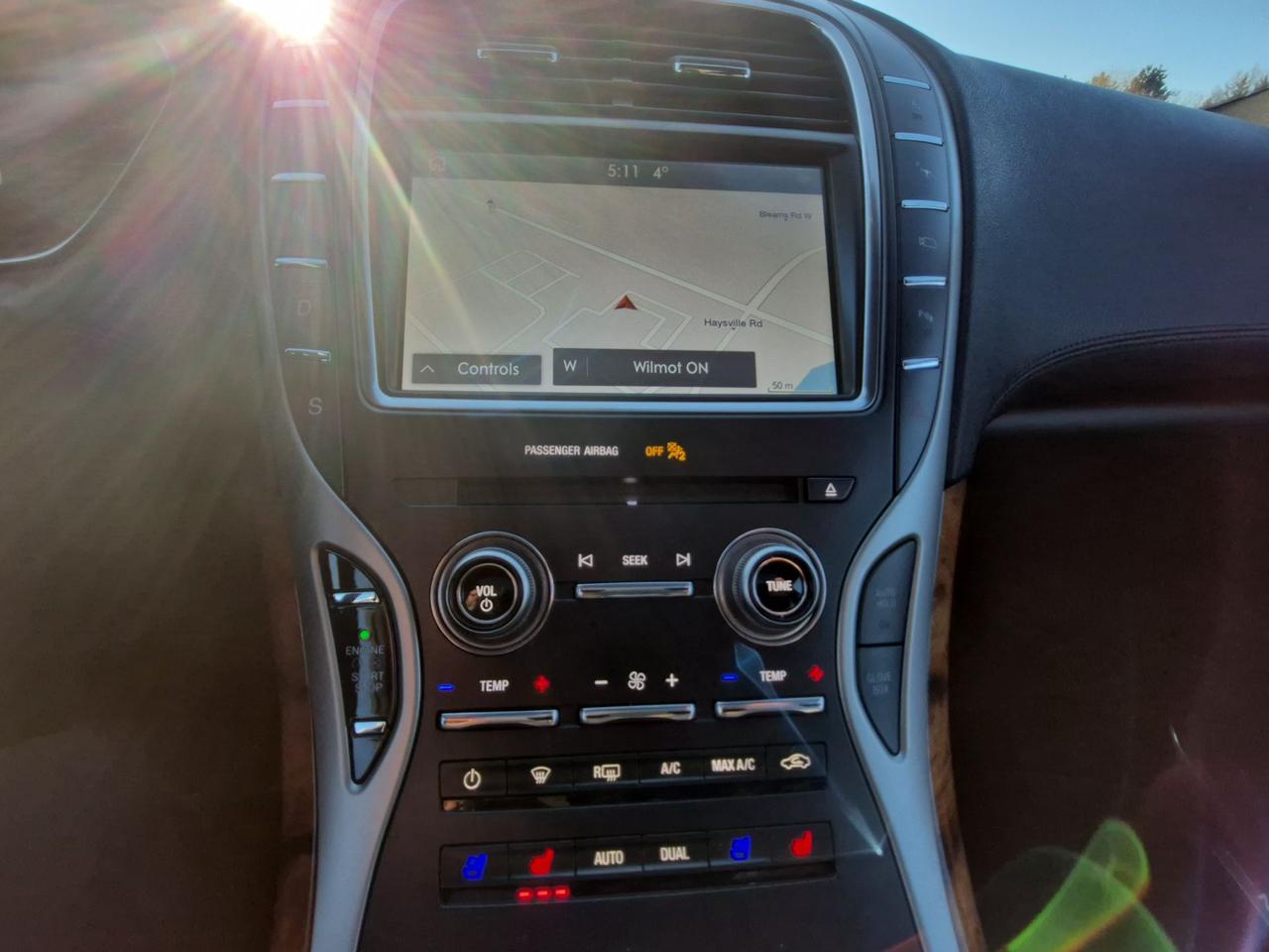 2019 Lincoln Nautilus AWD, RESERVE, TECH PACK, DRIVER PACK, LOCAL TRADE! Photo