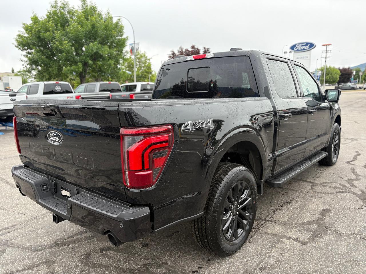 2026 Ford F-150 Lariat Photo4