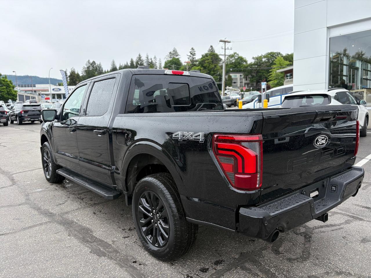 2026 Ford F-150 Lariat Photo2