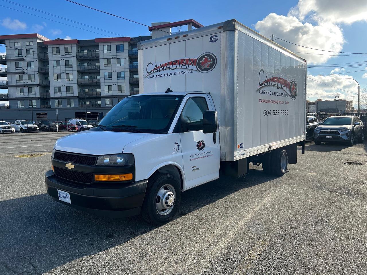 2023 Chevrolet Express Commercial Cutaway 4500 Van 177" Photo3