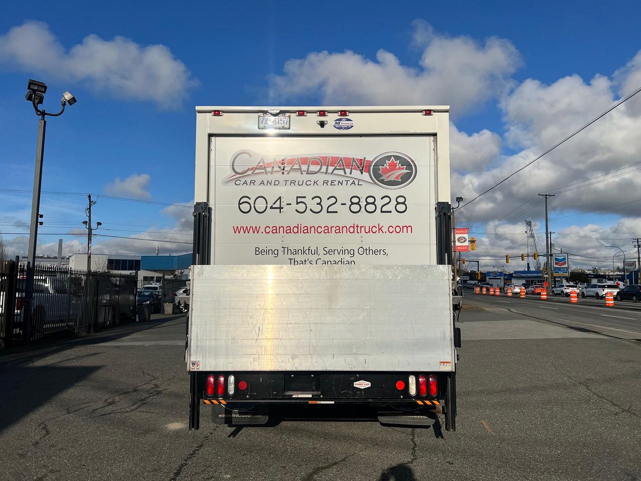 2023 Chevrolet Express Commercial Cutaway 4500 Van 177" Photo