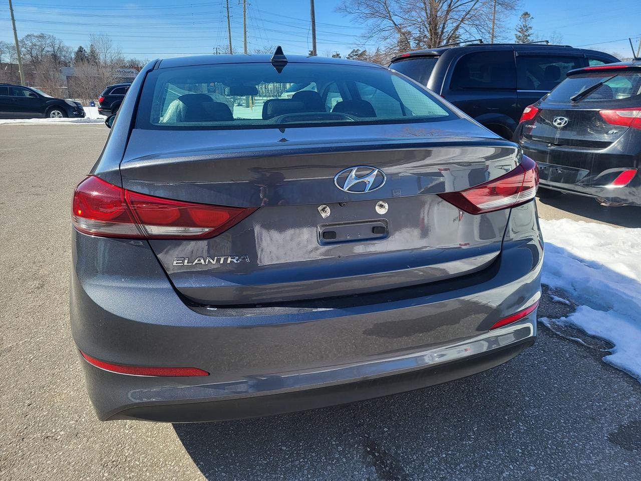 2017 Hyundai Elantra GL Photo