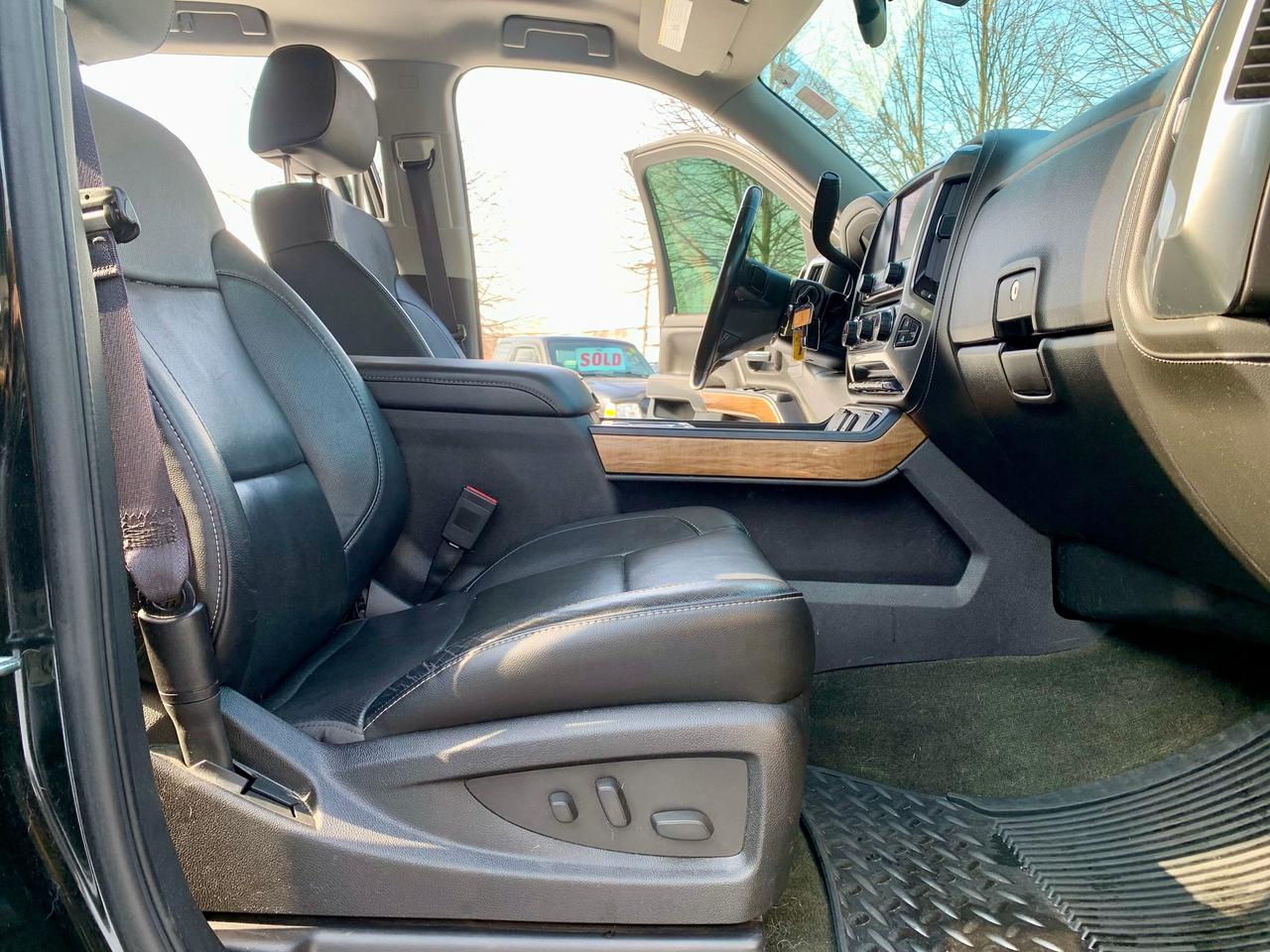 2015 Chevrolet Silverado 1500 LTZ Photo