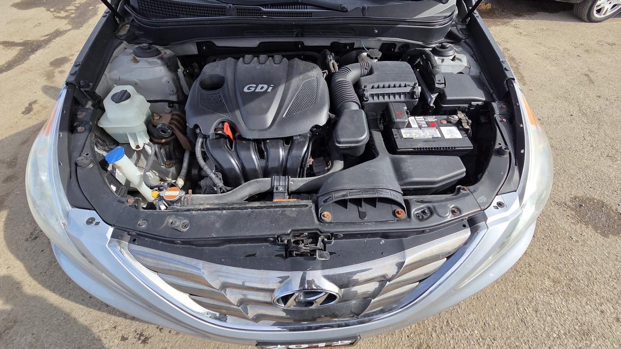 2012 Hyundai Sonata LIMITED, LOADED, WELL MAINTAINED, CERTIFIED Photo