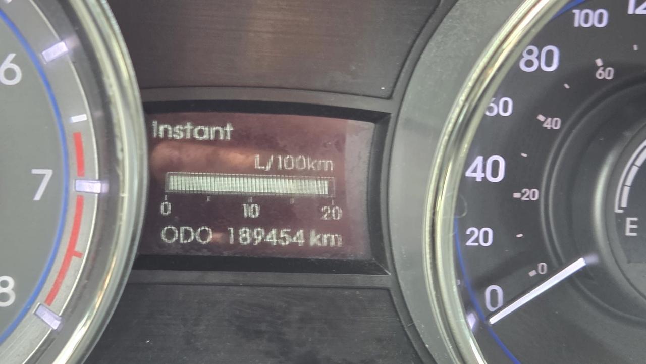 2012 Hyundai Sonata LIMITED, LOADED, WELL MAINTAINED, CERTIFIED Photo