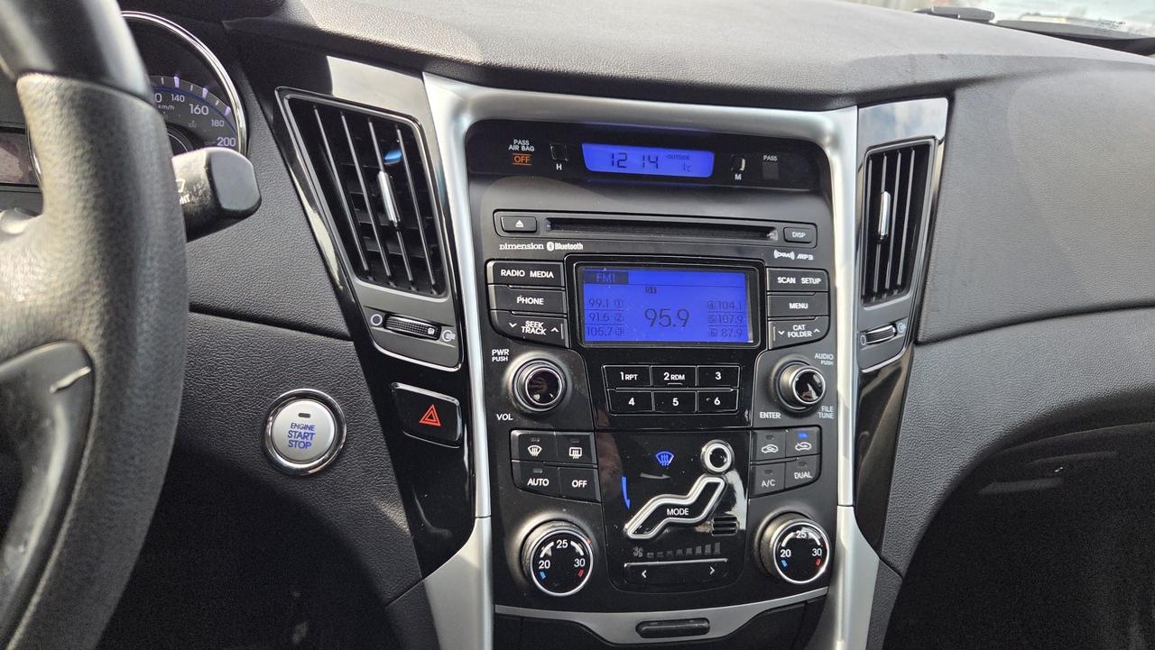 2012 Hyundai Sonata LIMITED, LOADED, WELL MAINTAINED, CERTIFIED Photo