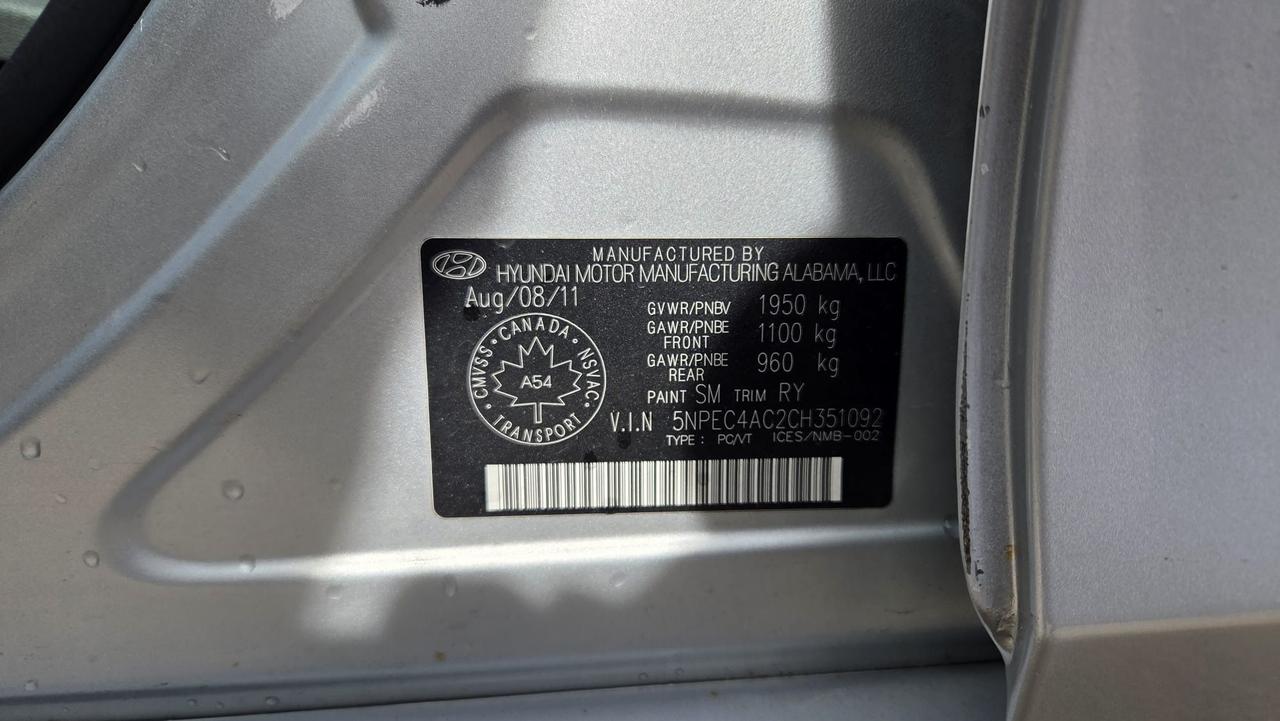 2012 Hyundai Sonata LIMITED, LOADED, WELL MAINTAINED, CERTIFIED Photo