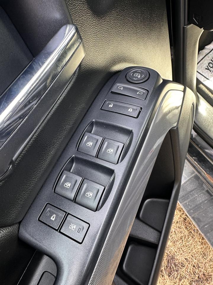 2018 Chevrolet Silverado 1500 LT Photo