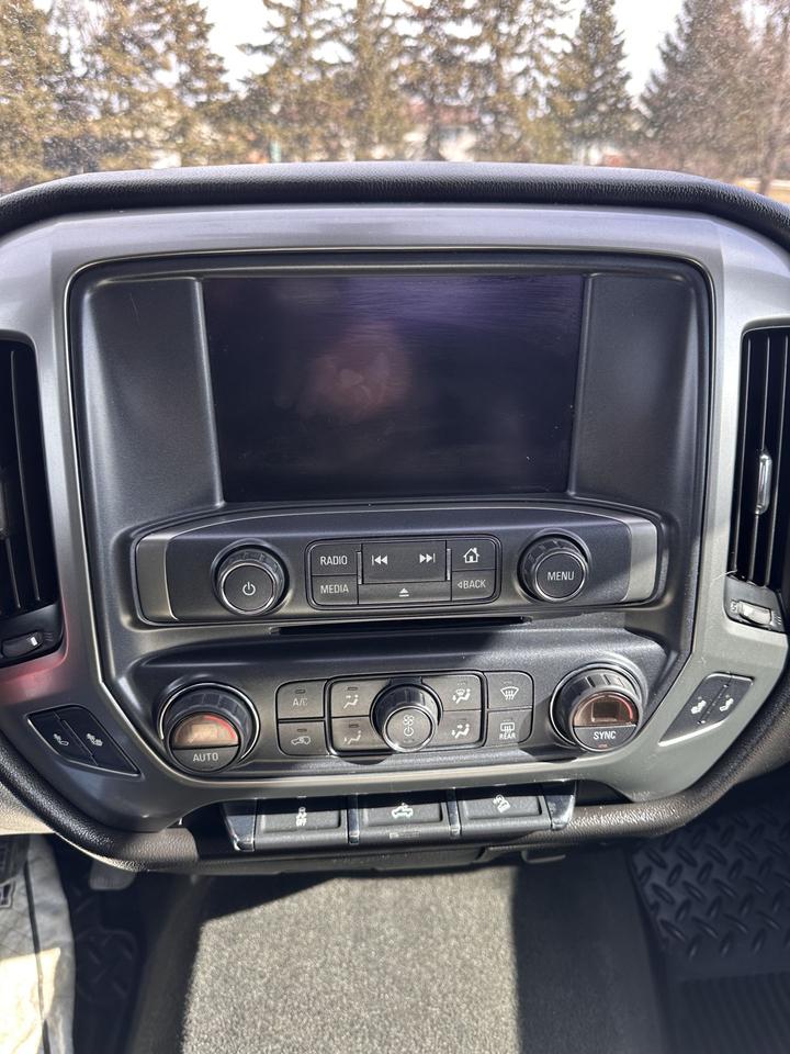 2018 Chevrolet Silverado 1500 LT Photo