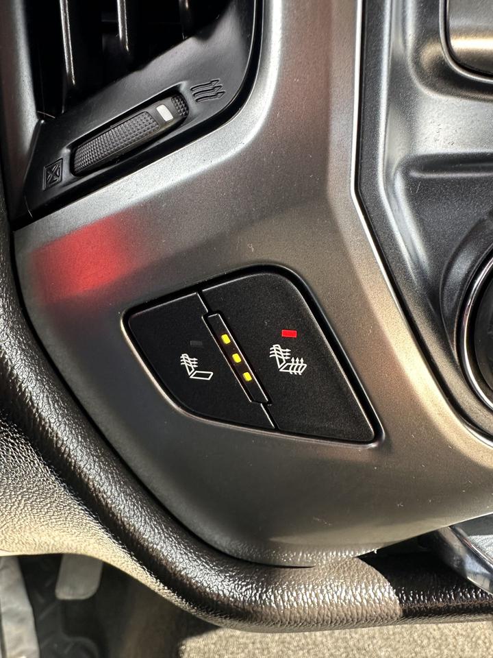 2018 Chevrolet Silverado 1500 LT Photo