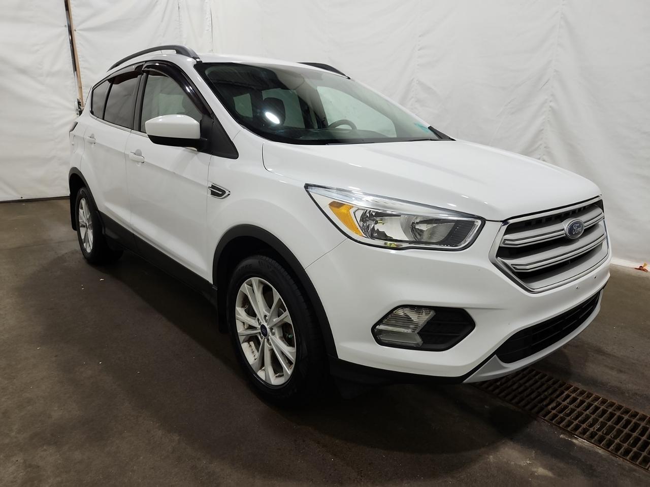 2018 Ford Escape SE AWD - Photo #2