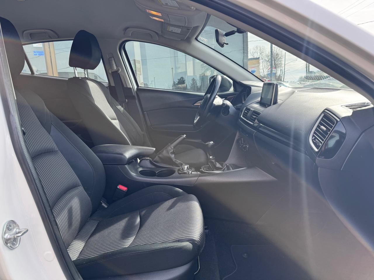 2015 Mazda MAZDA3 GS MANUAL | BACKUP CAMERA | HEATED SEATS Photo