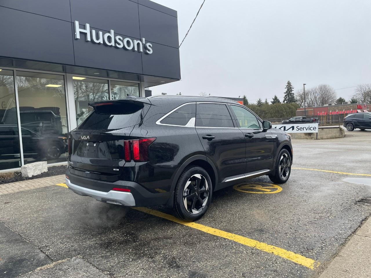 2026 Kia Sorento Hybrid EX AWD Photo4