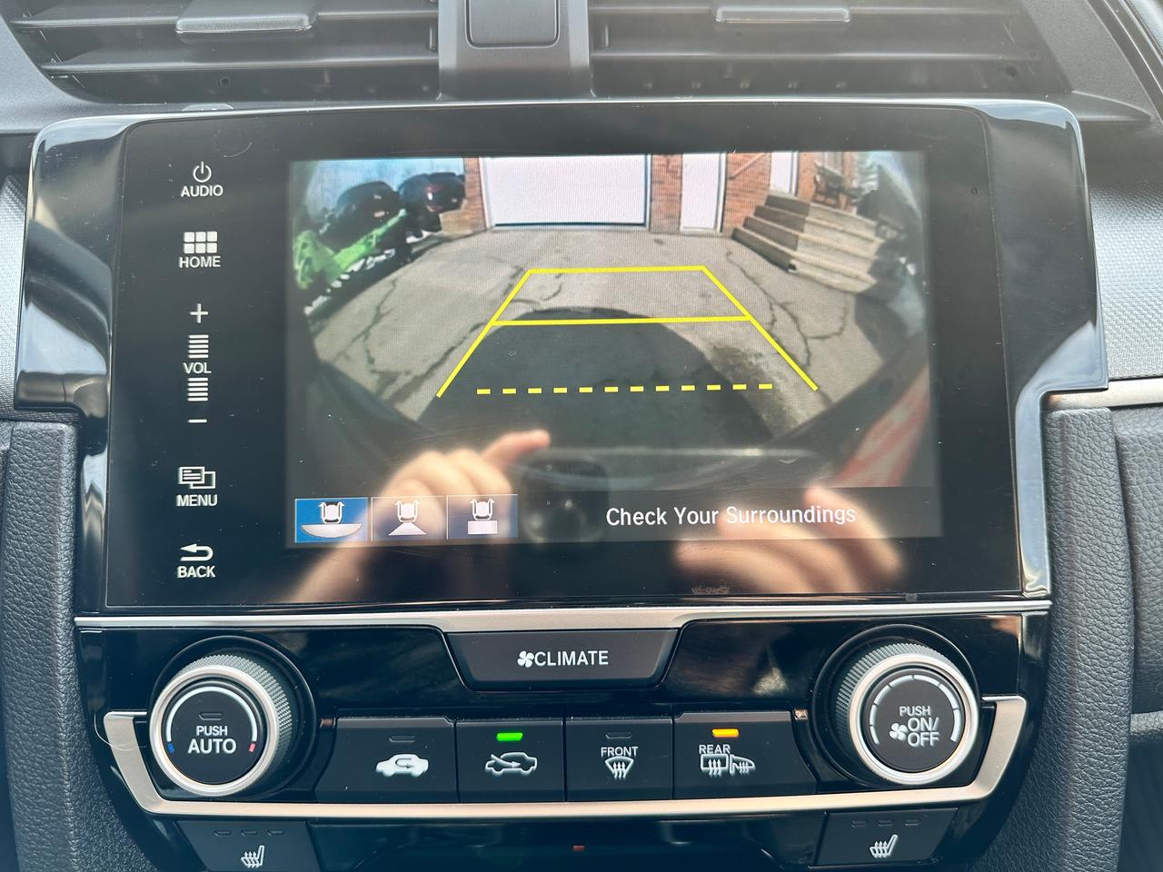 2018 Honda Civic SE HTD-Cloth RemStart HondaSense CarPlay BackupCam Photo
