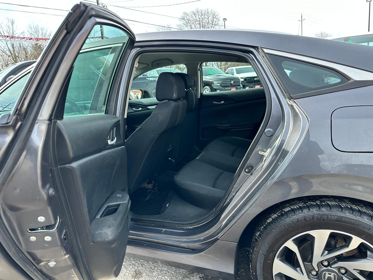 2018 Honda Civic SE HTD-Cloth RemStart HondaSense CarPlay BackupCam Photo