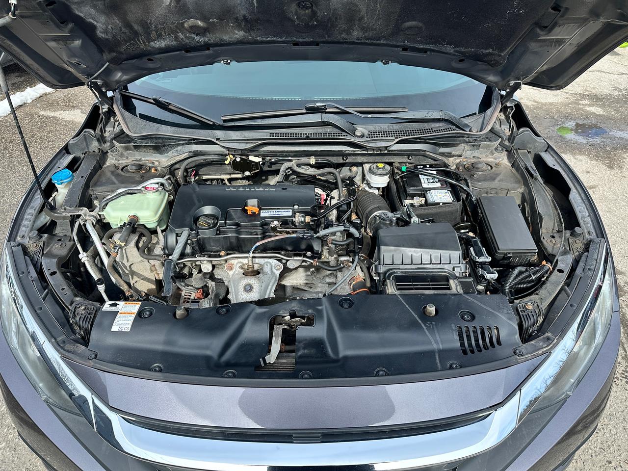 2018 Honda Civic SE HTD-Cloth RemStart HondaSense CarPlay BackupCam Photo