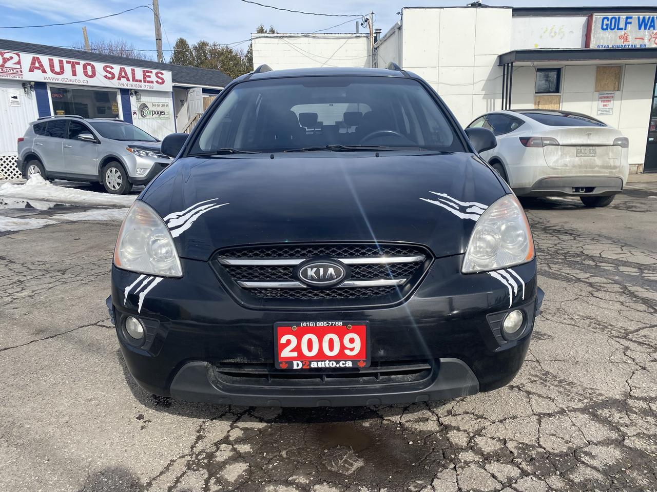 2009 Kia Rondo 7Passenger/Automatic/Accident Free/Leather/Roof Photo