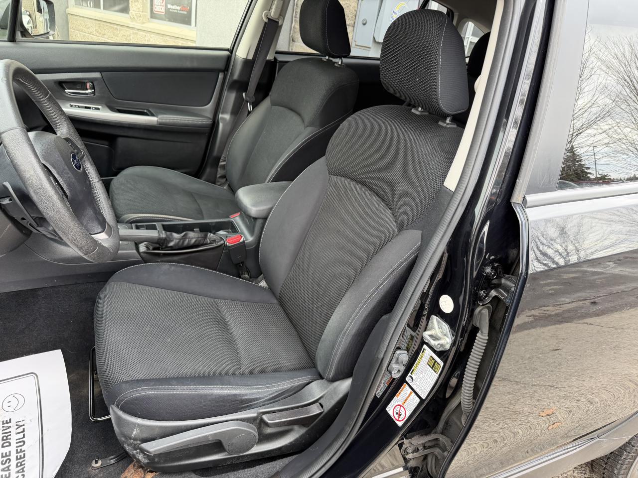 2015 Subaru XV Crosstrek 2.0i w/Sport Pkg - LOW KM, SUNROOF, HEATED SEATS!! Photo