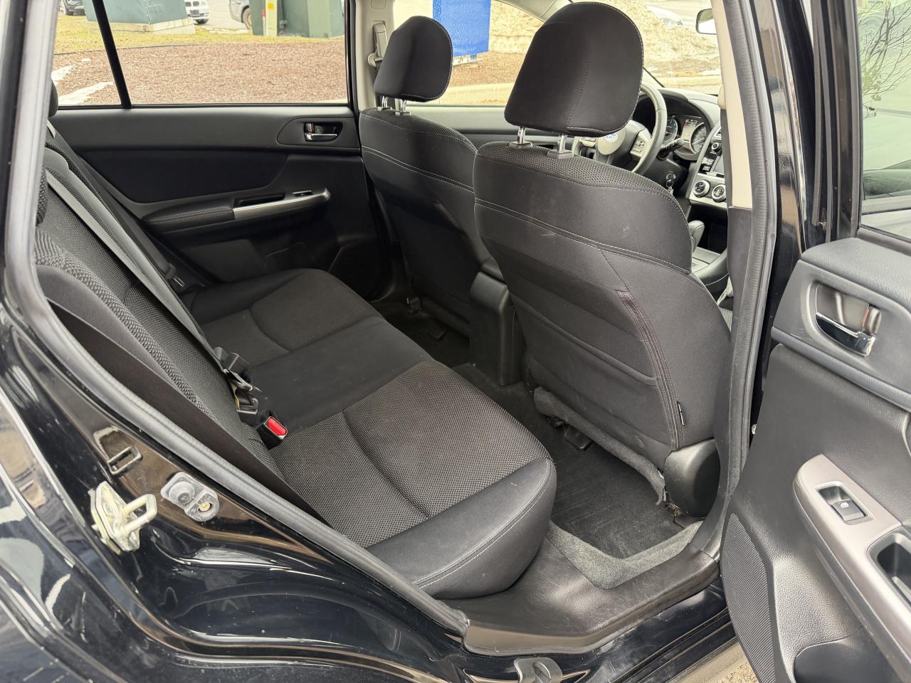 2015 Subaru XV Crosstrek 2.0i w/Sport Pkg - LOW KM, SUNROOF, HEATED SEATS!! Photo