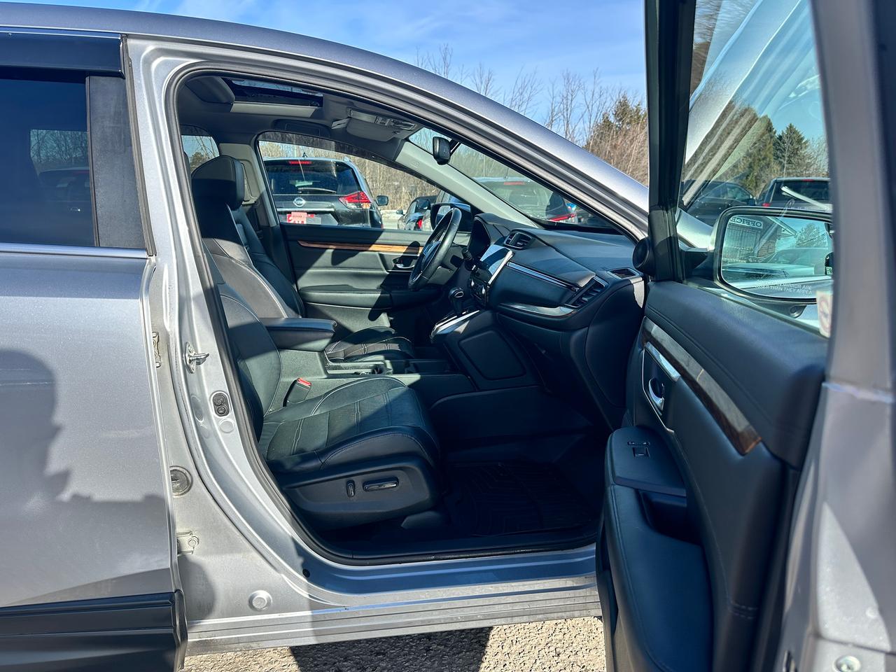 2017 Honda CR-V EX-L HTD-LTHR Sunroof DriverAssist CarPlay RvCam Photo