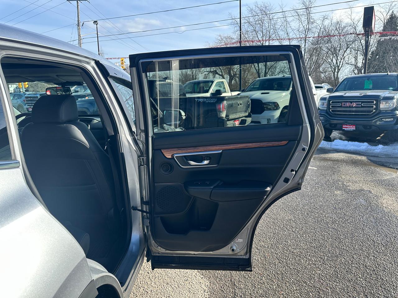 2017 Honda CR-V EX-L HTD-LTHR Sunroof DriverAssist CarPlay RvCam Photo