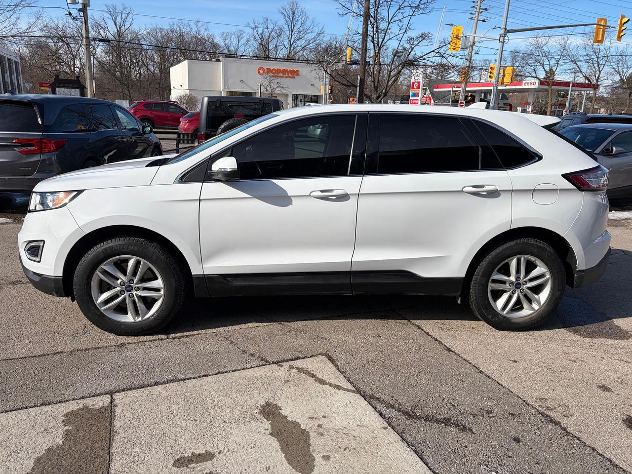 2016 Ford Edge SEL Photo4