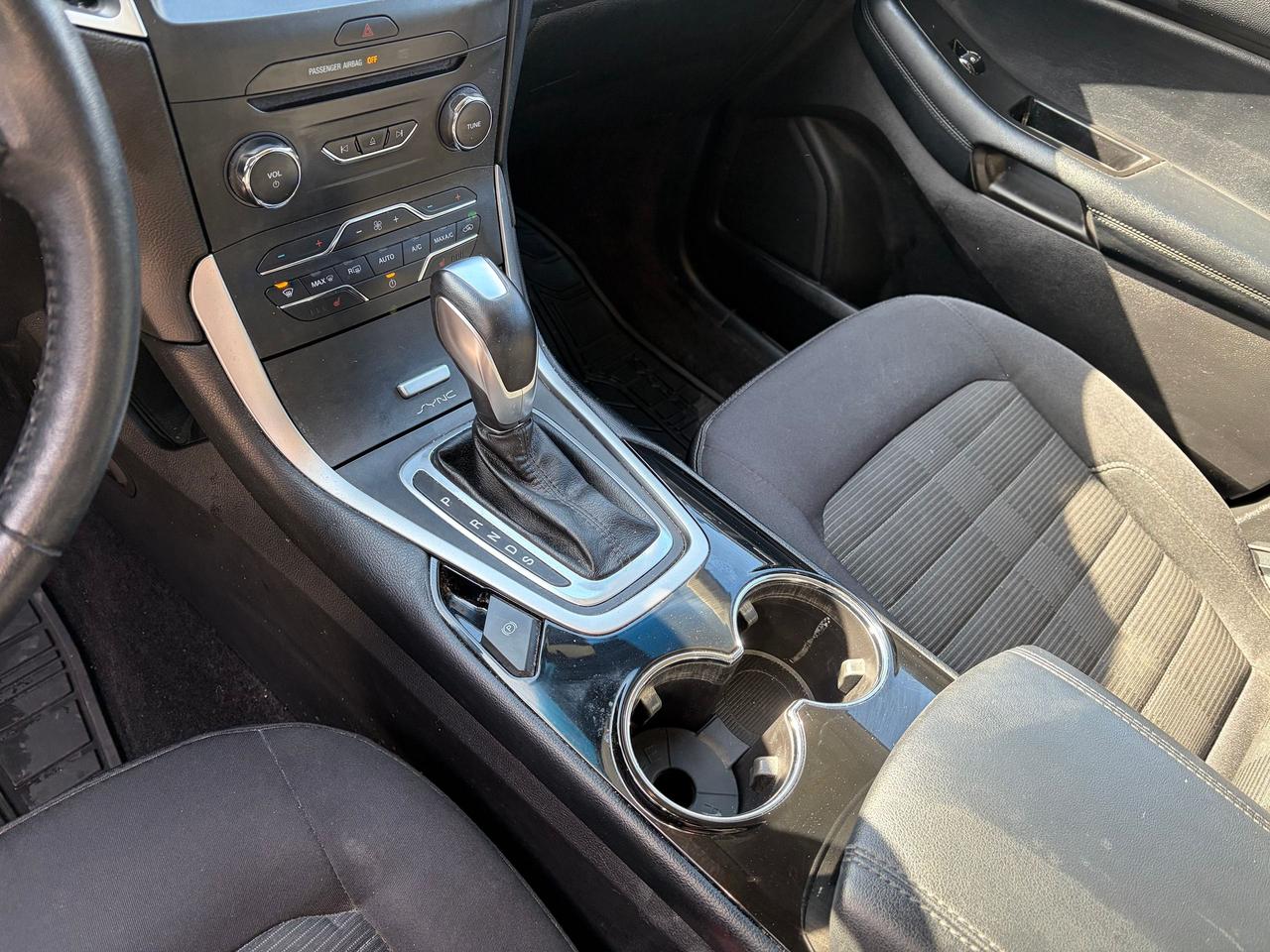 2016 Ford Edge SEL Photo