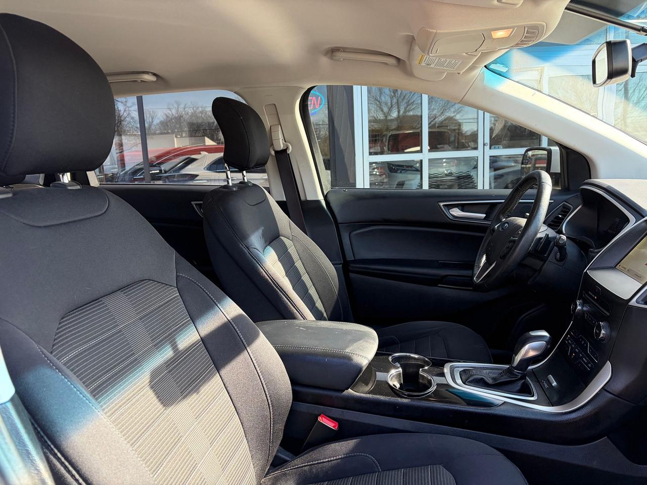 2016 Ford Edge SEL Photo