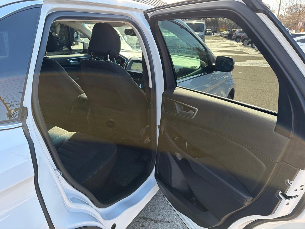 2016 Ford Edge SEL Photo