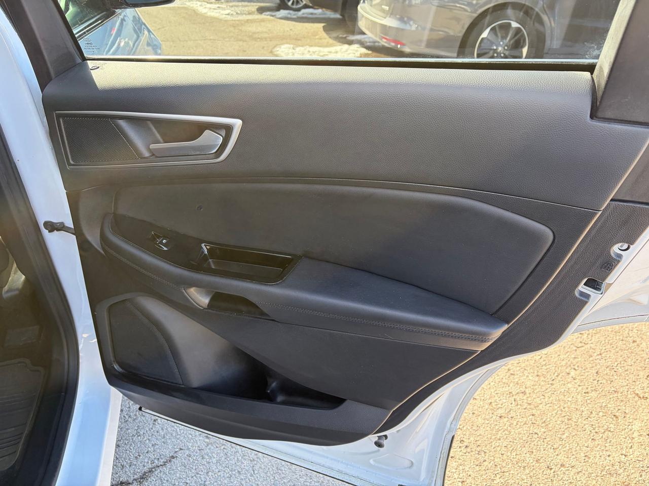 2016 Ford Edge SEL Photo