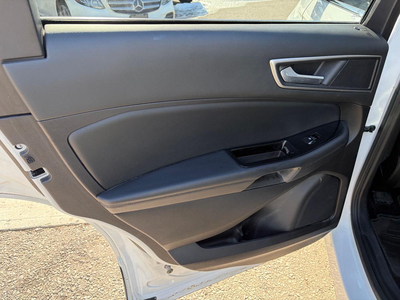 2016 Ford Edge SEL Photo