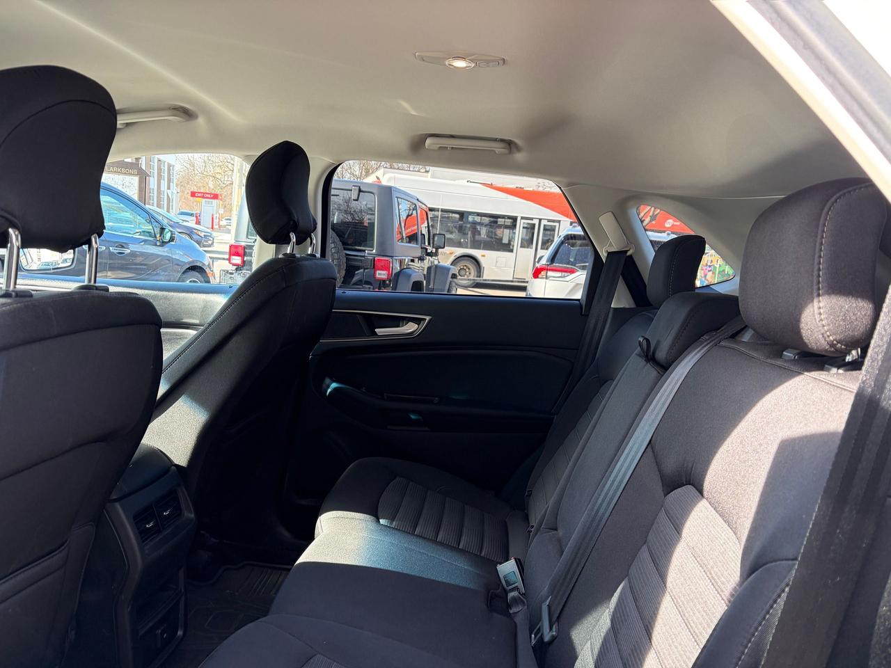 2016 Ford Edge SEL Photo