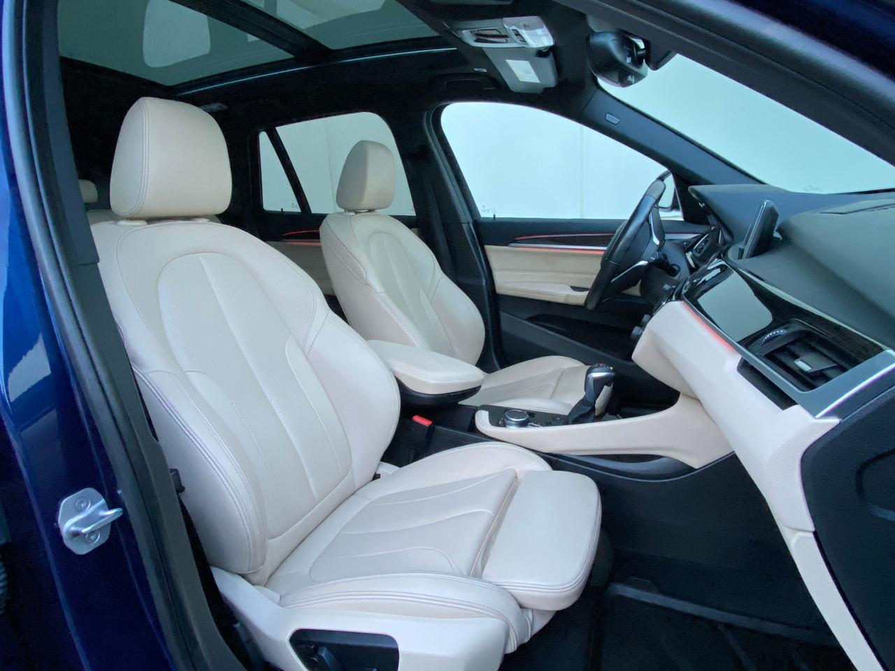 2018 BMW X1 xDRIVE28i-SPORT-NAV-CAMERA-HUD-PANO ROOF Photo