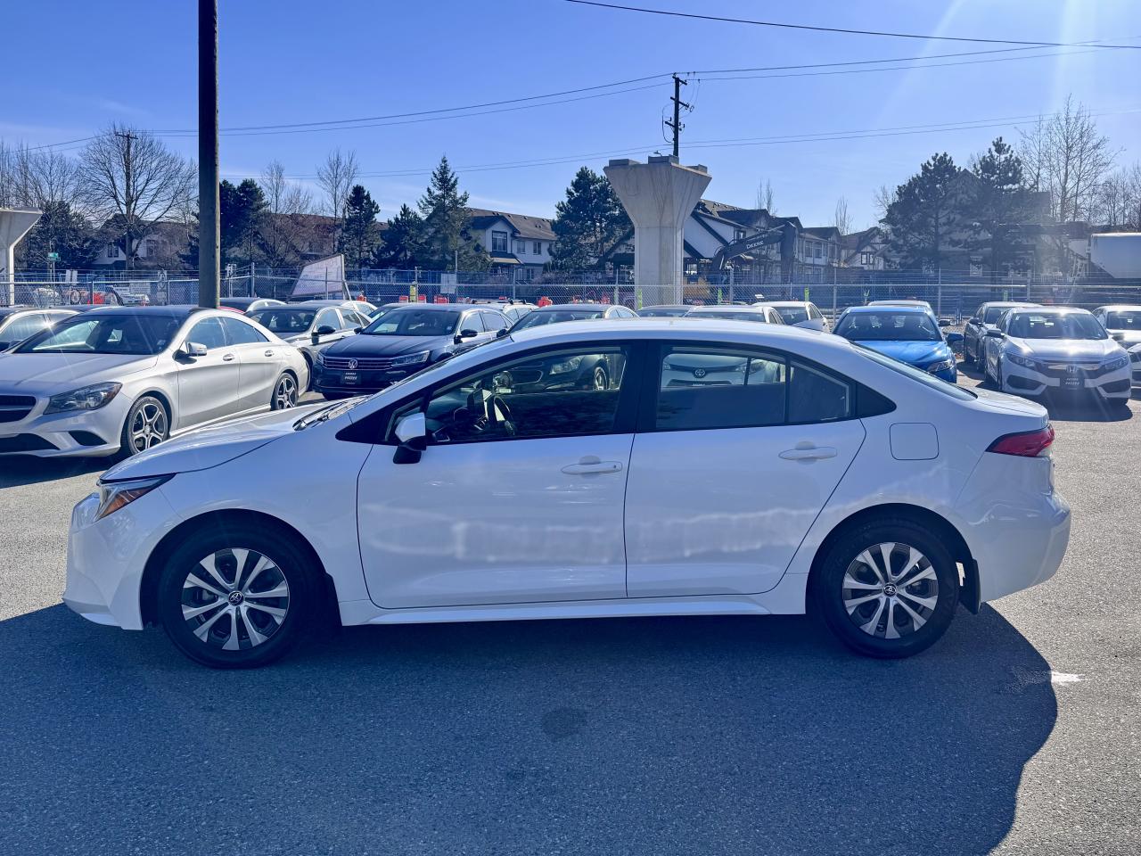 2023 Toyota Corolla HYBRID FINANCING AVAILABLE Photo8