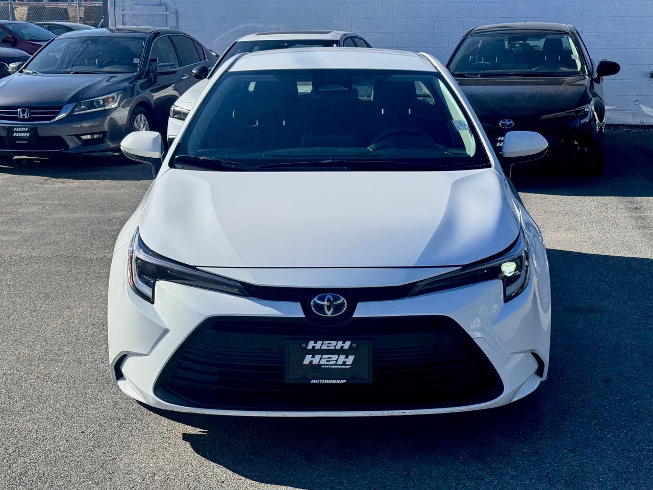 2023 Toyota Corolla HYBRID FINANCING AVAILABLE Photo2
