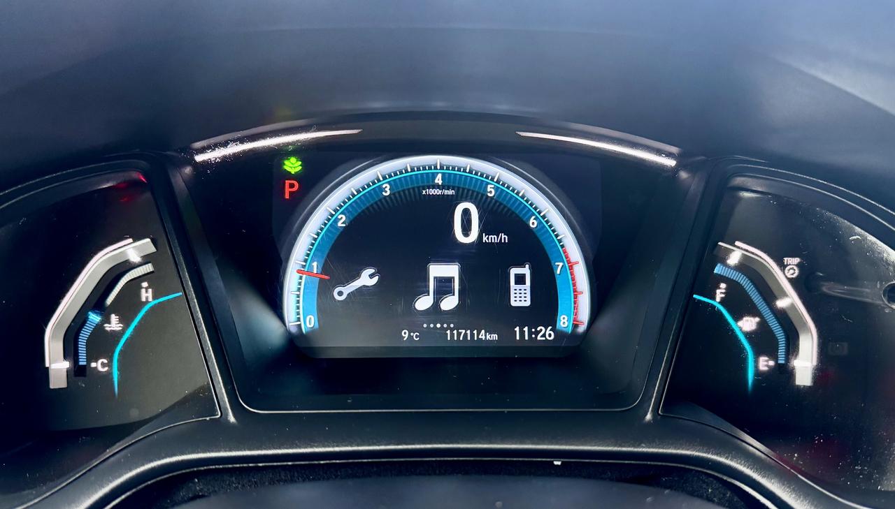 2018 Honda Civic FINANCING AVAILABLE Photo11