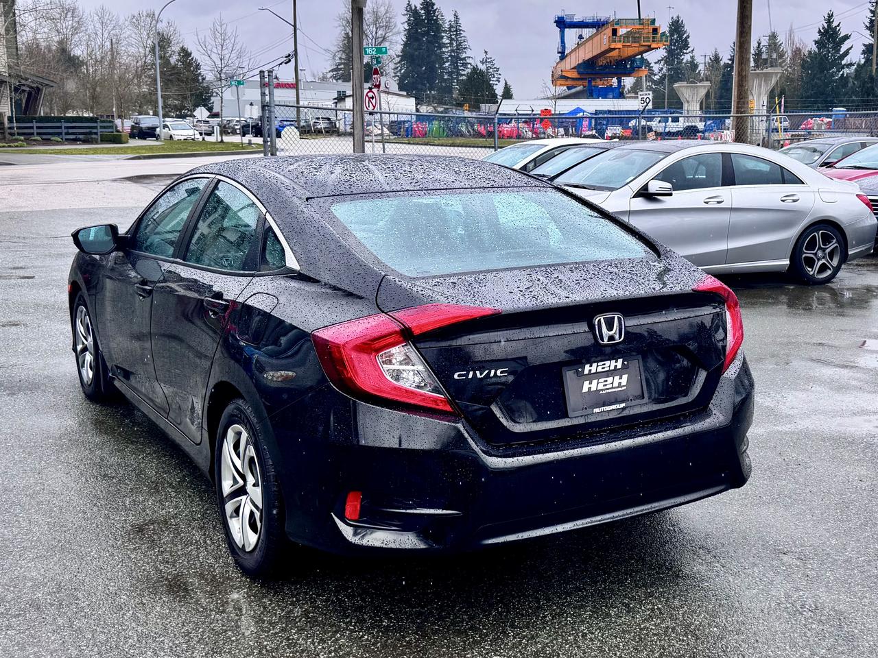 2018 Honda Civic FINANCING AVAILABLE Photo7