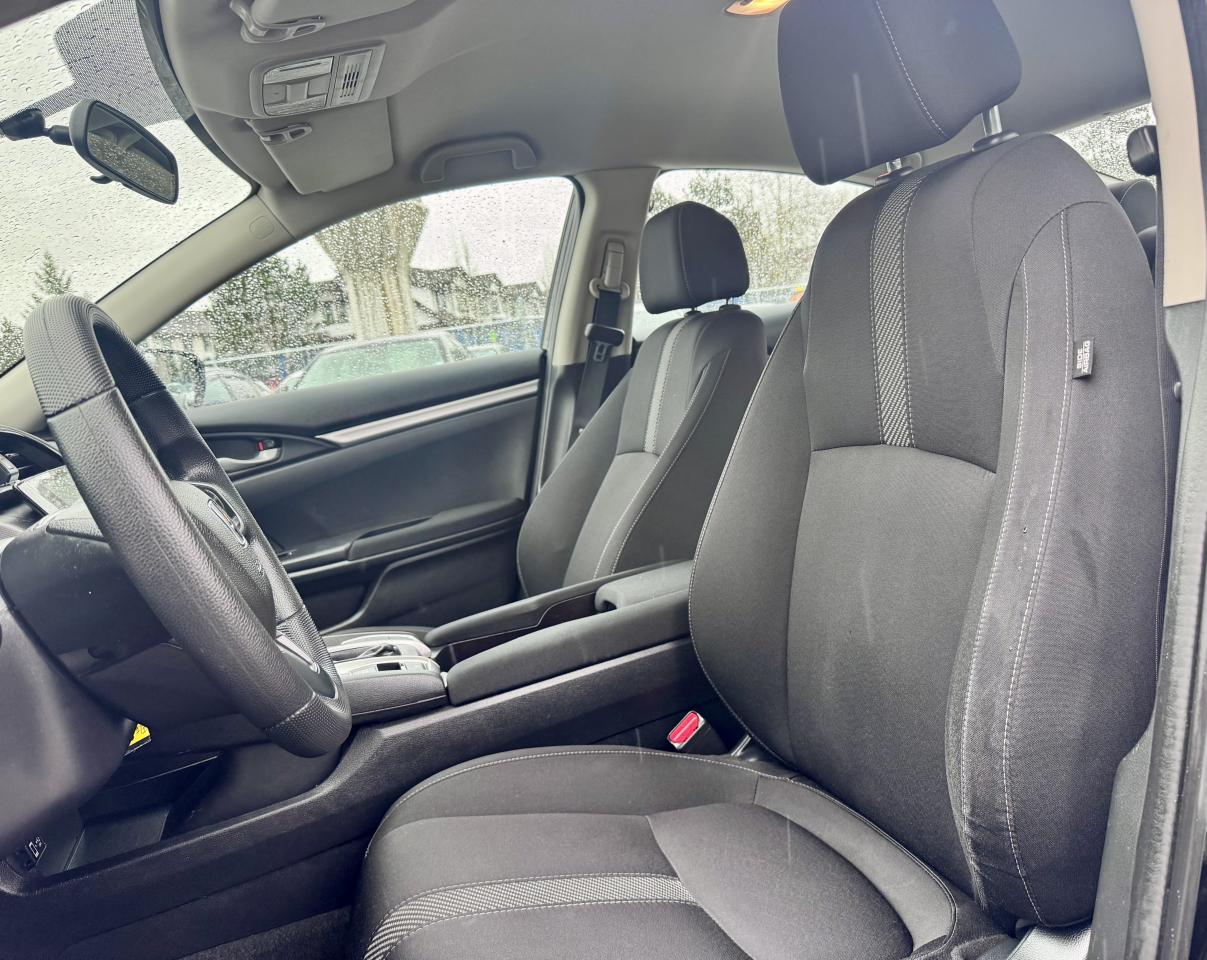 2018 Honda Civic FINANCING AVAILABLE Photo9