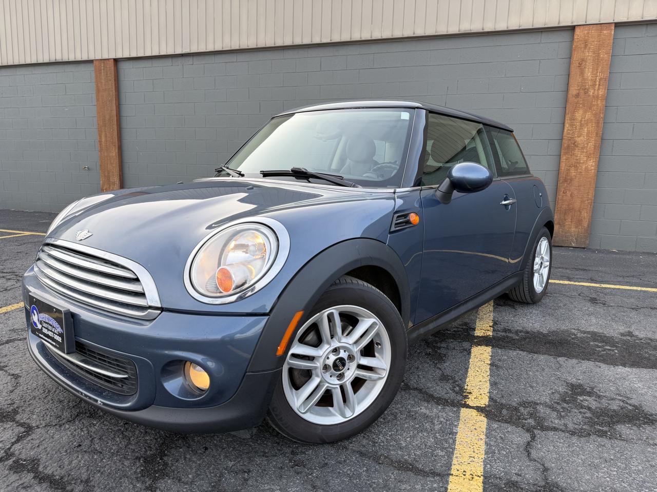 2011 MINI Cooper Classic - Photo #1