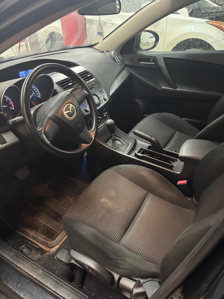 2012 Mazda MAZDA3  Photo
