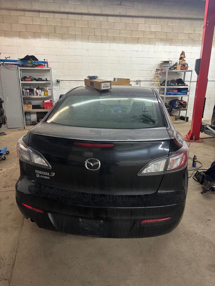 2012 Mazda MAZDA3  Photo