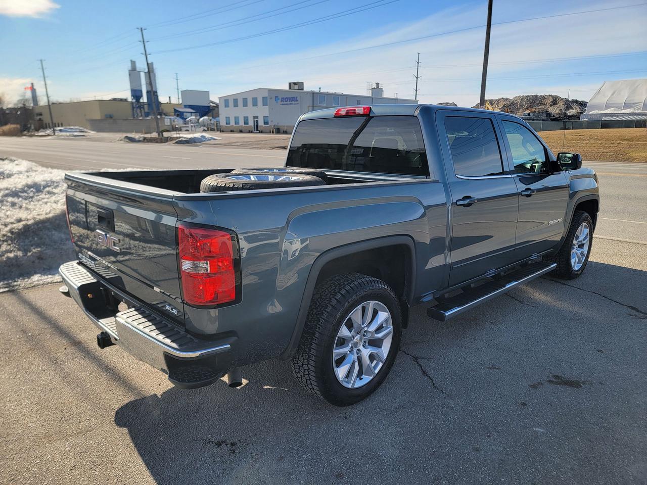 2014 GMC Sierra 1500 SLE | Z71 Photo
