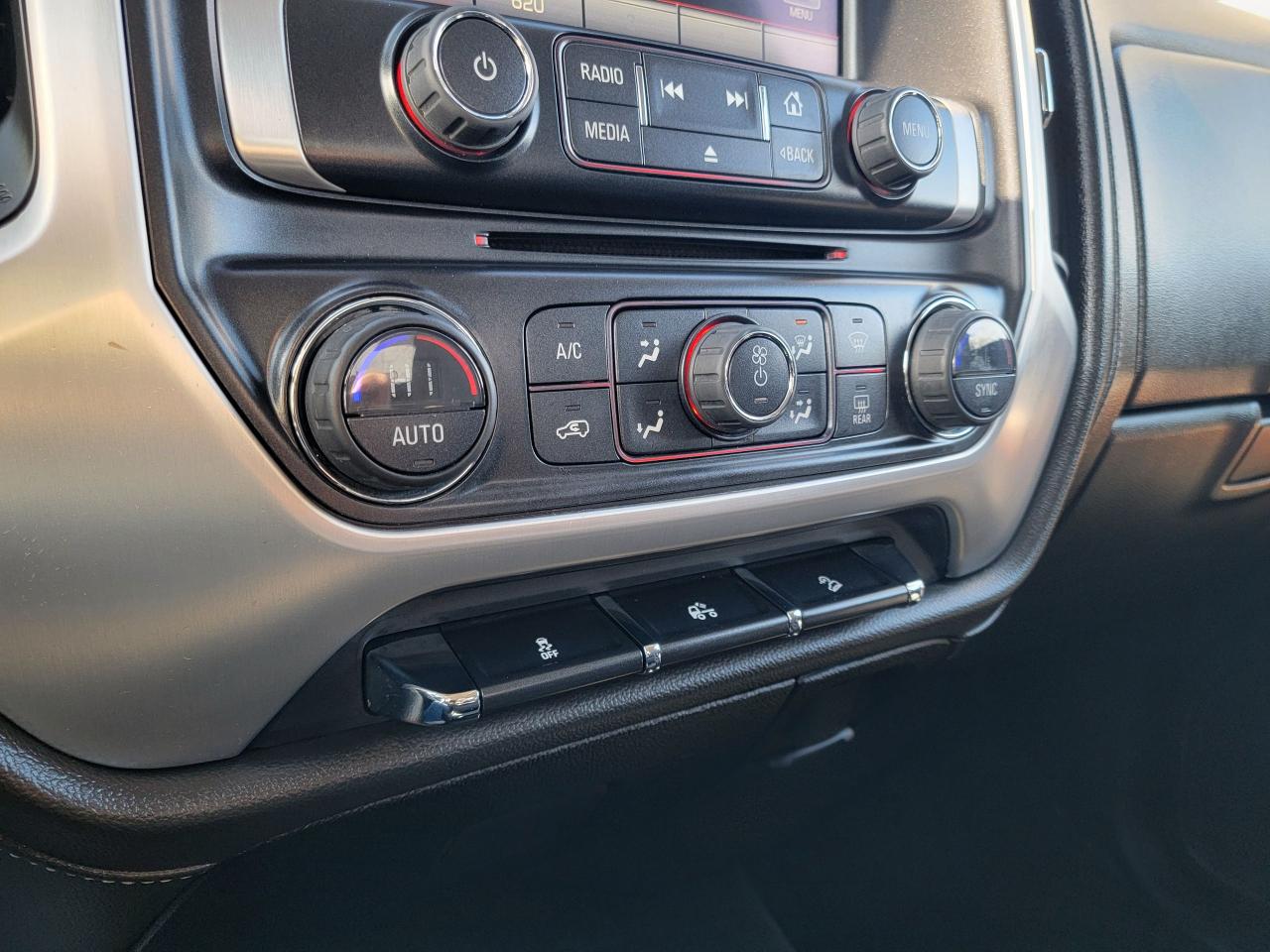 2014 GMC Sierra 1500 SLE | Z71 Photo