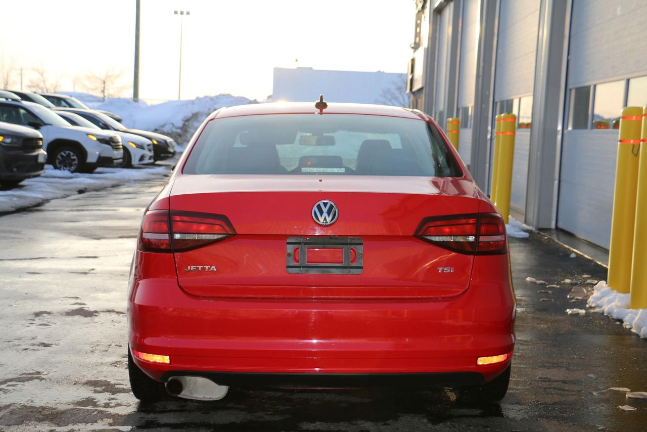 2016 Volkswagen Jetta 1.8 TSI - LEATHER|SUNROOF|CAMERA|HEATED SEATS Photo4