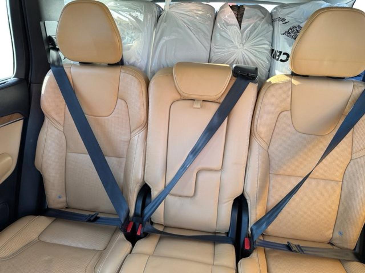 2016 Volvo XC90 T6 Inscription - Photo #16